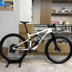 Epic Pro - SRAM X01 AXS, RockShox Ultimate BRAIN 2023