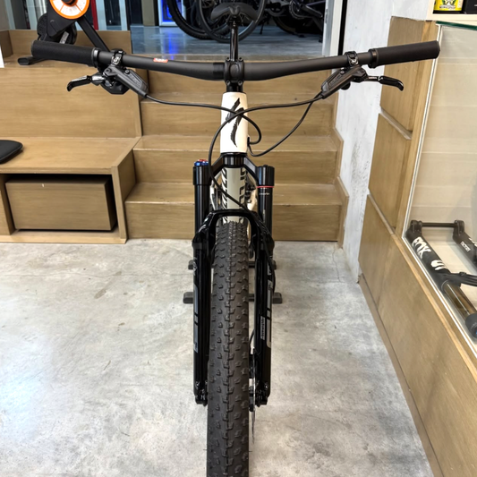 Epic Pro - SRAM X01 AXS, RockShox Ultimate BRAIN 2023